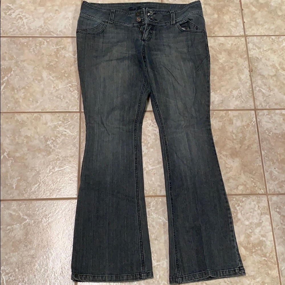 Women’s guess jeans, black denim, size 32